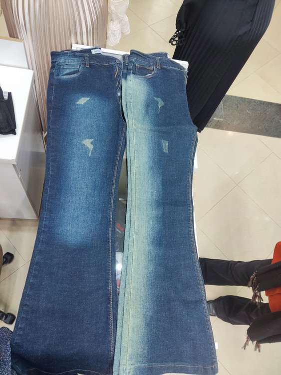 قیمت شلوار لی دمپا سرمه ای