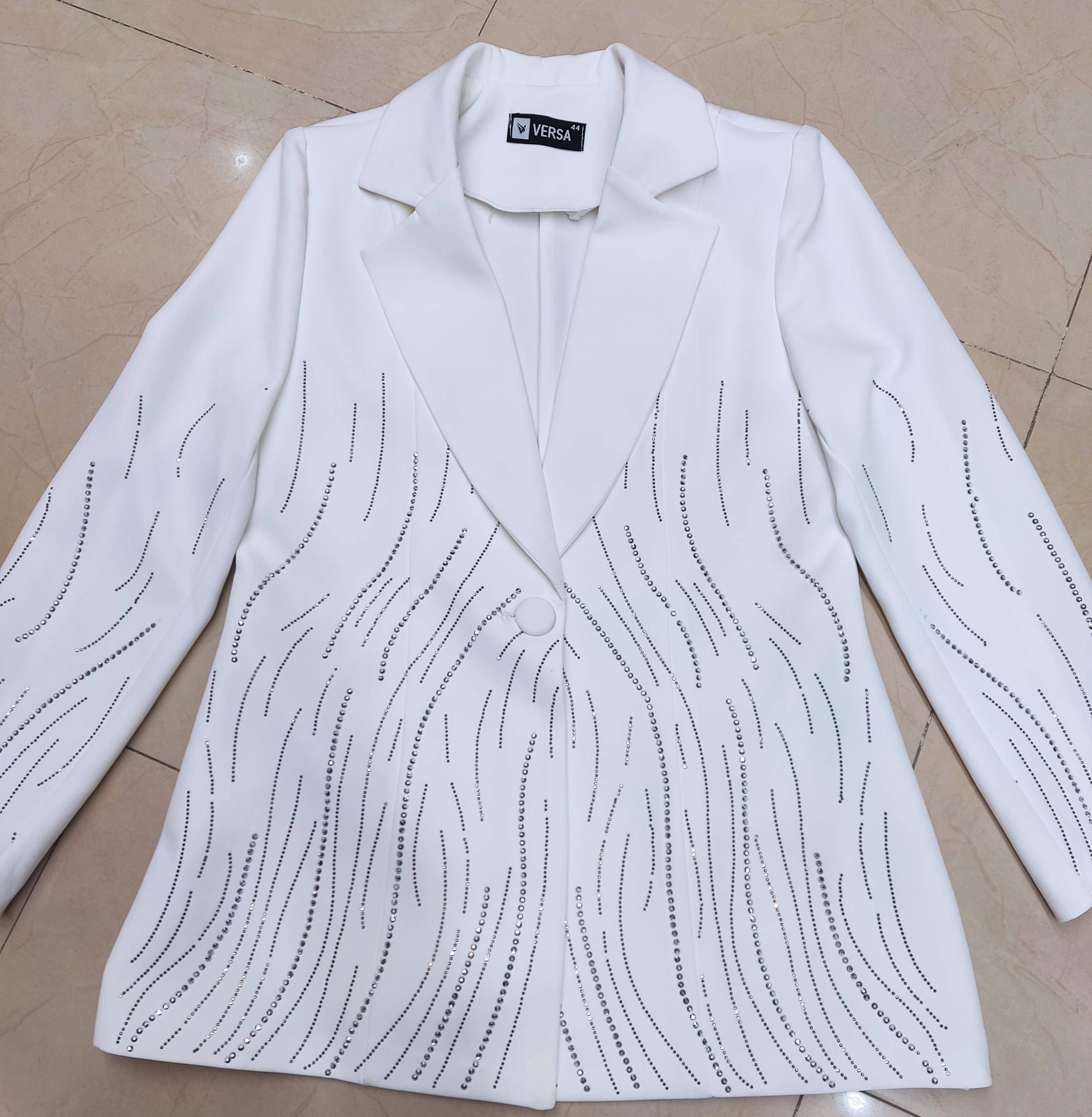 قیمت و خرید کت و شلوار سفید عروس