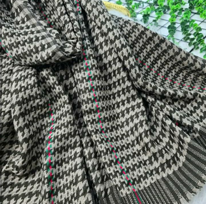 شال گرم پایین ریش