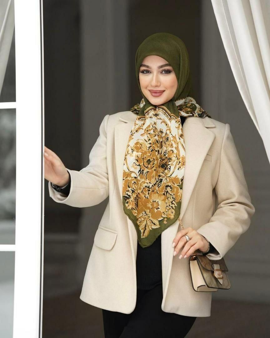 روسری زنانه مجلسی حاشیه دار