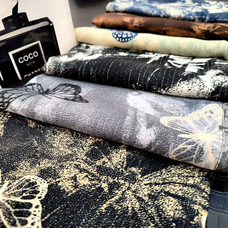 روسری طرح دار