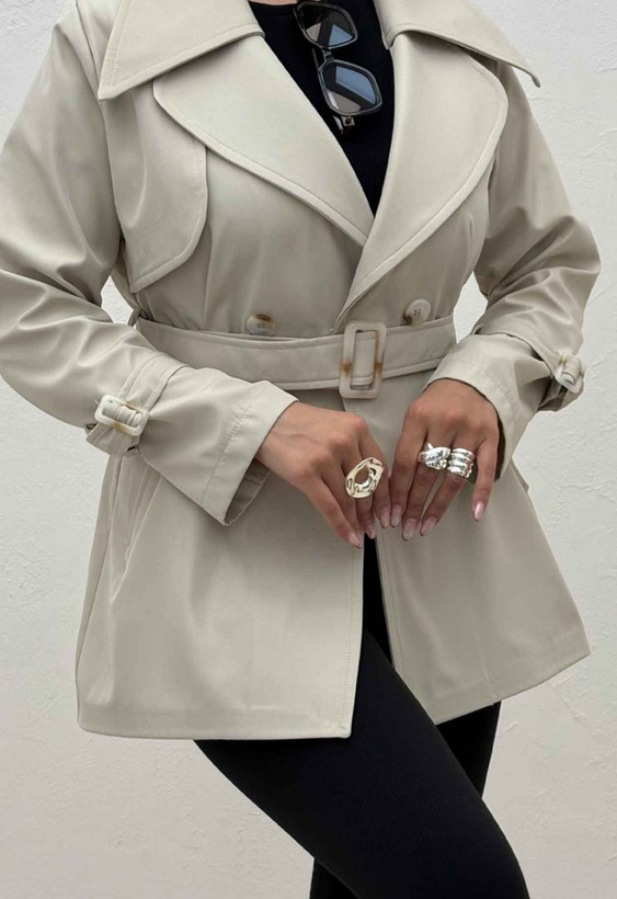 بارانی کمربنددار بسیار گرم زنانه