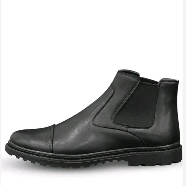 نیم بوت اسپرت مردانه چرم خارجی رنگ مشکی مدل پاسارگاد