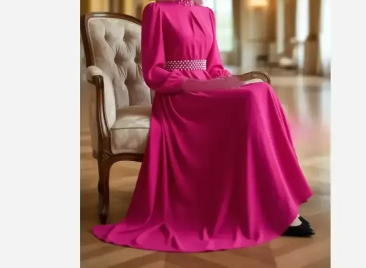 پیراهن زنانه تینا مرواریدی کرپ مازراتی به همراه کمربند مرواریدی